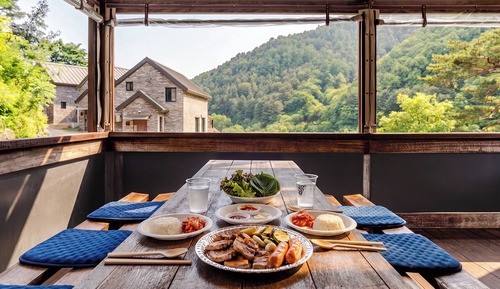 Basic Room, 2 Bedrooms (The Hill (PrivateHouse/SharedPool))