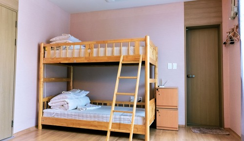 Shared Dormitory, Women only (6 persons)