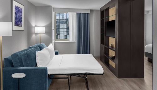 Suite, 1 King Bed (Mobility Accessible, Roll-in Shower)