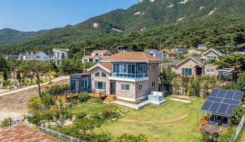 Four-Bedroom Vacation Home
