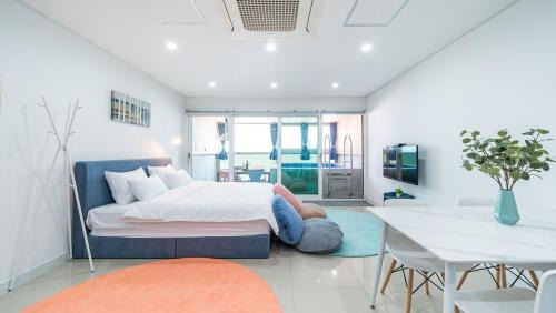 One-Bedroom Villa