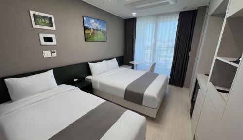 Superior Twin Room