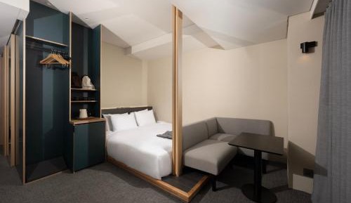Deluxe Double Room with Bath