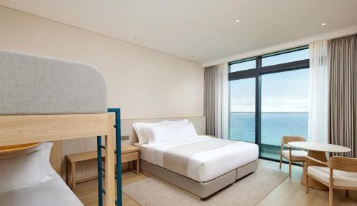 Triple Room with Sea View