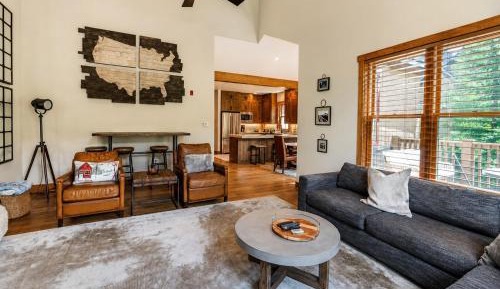 Four-Room Apartment