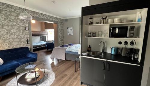 Deluxe Family Suite