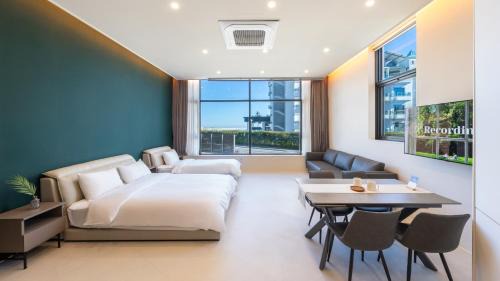 One-Bedroom House 1