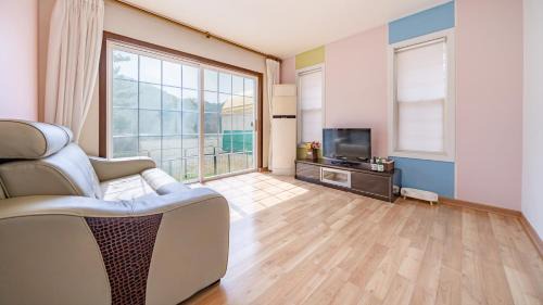 One-Bedroom House 1