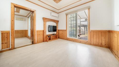 One-Bedroom House 2