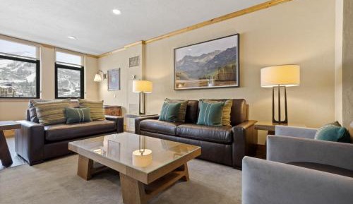 Penthouse Apartment