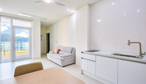 Double or Twin Room with Sea View
