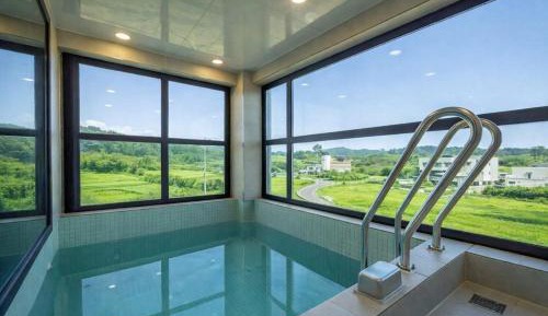 One-Bedroom Villa