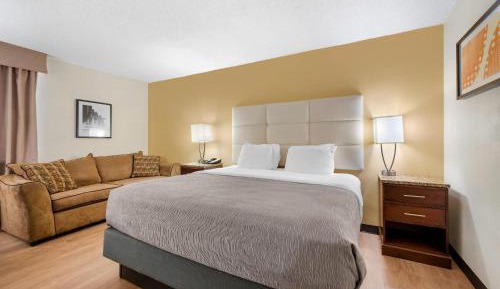 King Room with Accessible Tub - Disability Access/Non-Smoking