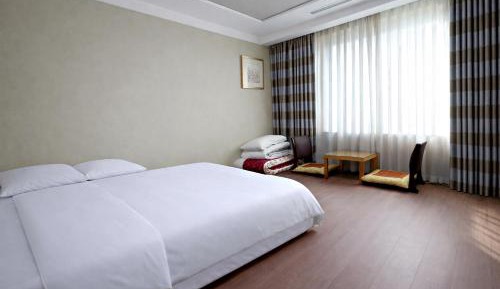 Ondol Room 