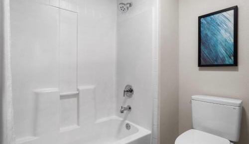 Deluxe Queen Room with Two Queen Beds - Non-Smoking