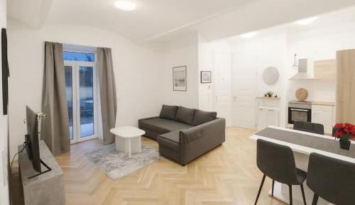 Apartment - Split Level