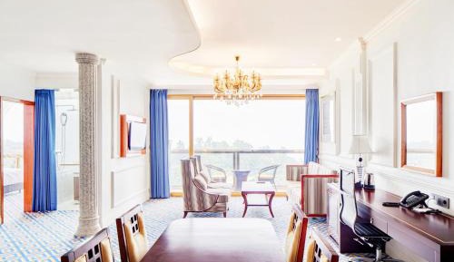 Ocean View Royal Suite