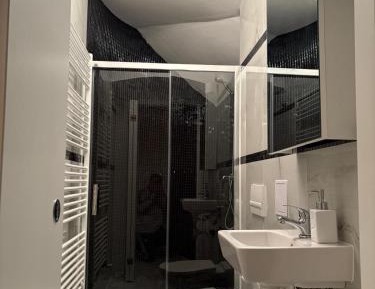 Deluxe Queen Studio 