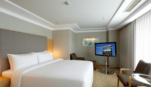 Grand Deluxe Room