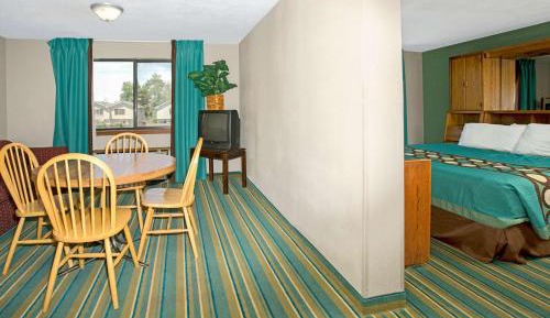 King Studio Suite, Non-Smoking