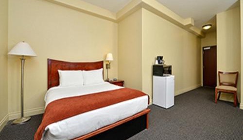 Queen Room