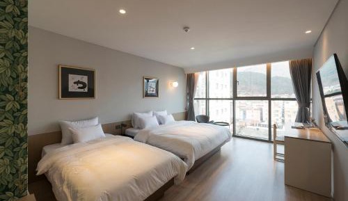 Deluxe Twin Room