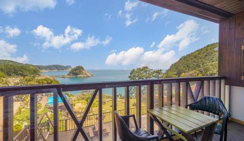 Triple Room with Sea View