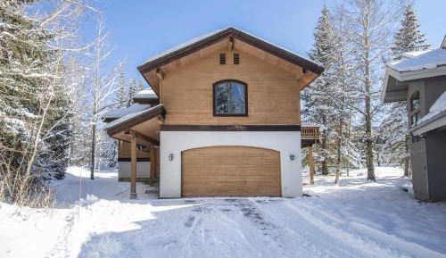 Four-Bedroom Vacation Home