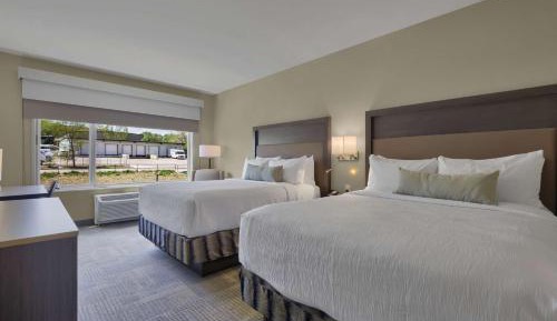 Queen Room with Two Queen Beds