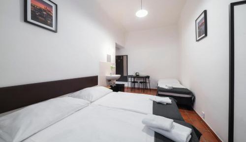 Triple Room with Shared Bathroom