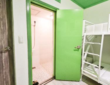 Quadruple Room with Private Bathroom