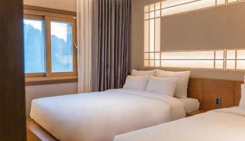 Family Suite Twin Room - Breakfast for 2 included