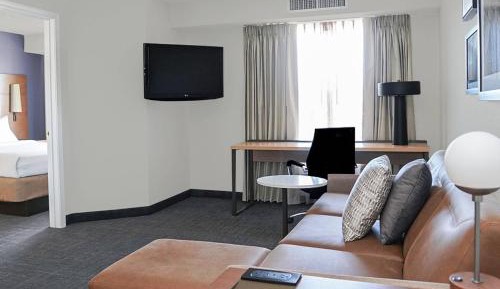 One-Bedroom Suite