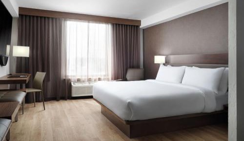King Room - Hearing Accessible
