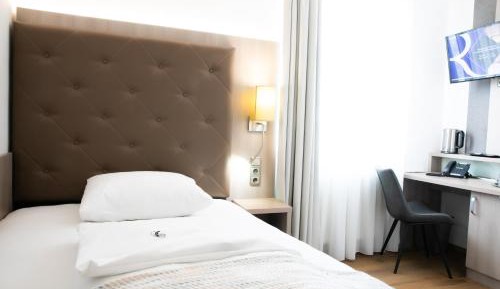 Economy Single Room