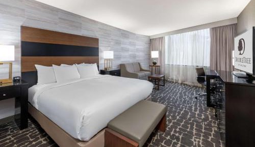 King Room with Mountain View