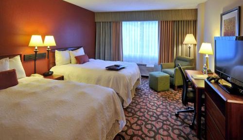 Room with Two Queen Beds - Non-Smoking