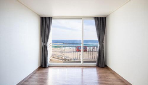 Premier Ocean View (Cooking is available + Nonrenewal)