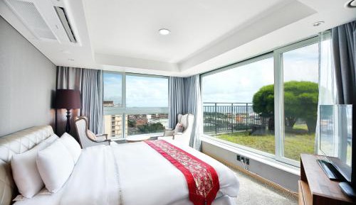 Royal Suite