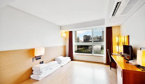 Korean - Style Ondol Room