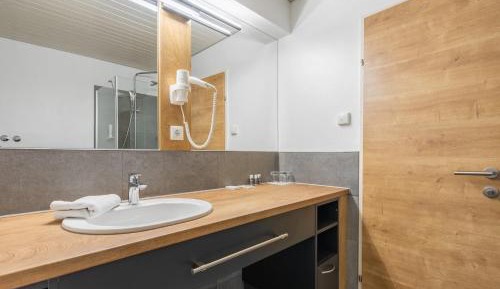Basic Triple Room