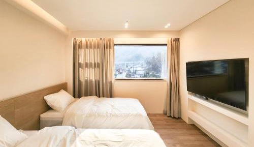 Large Twin Room