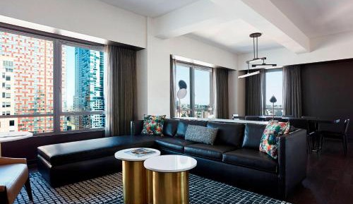 Vise Presidential, 1 Bedroom Larger Suite, 1 King, Sofa bed