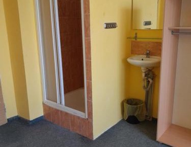Standard Double Room with Shower