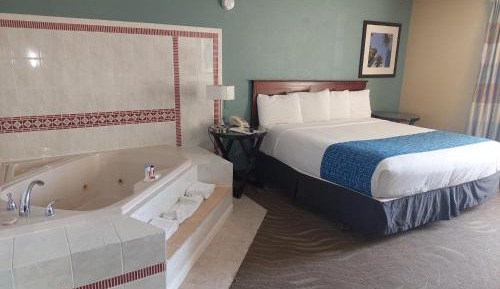 King Room with Spa Bath