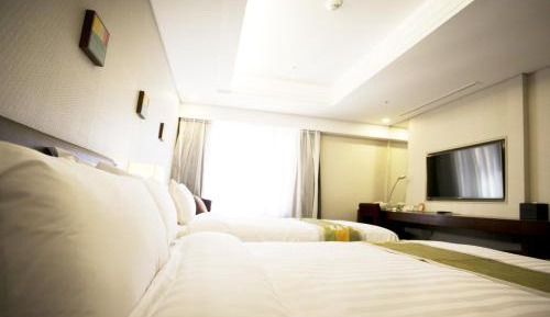 Family Twin Room