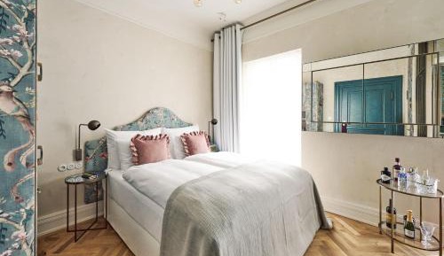 Petit Double Room