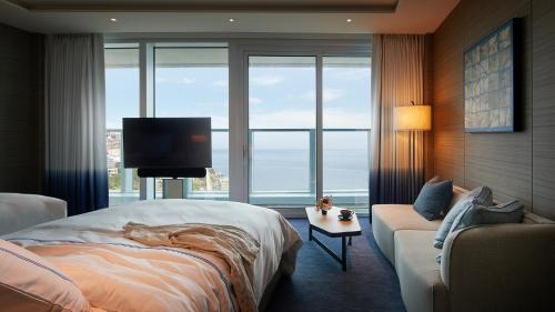 Premier Twin Room with Mipo Harbor View