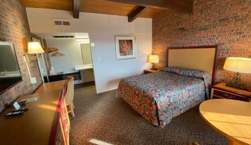 Queen Room
