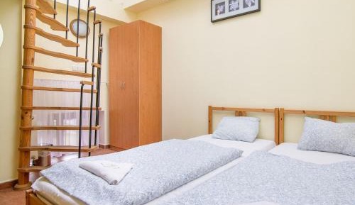 Standard Double Room with Shared Bathroom